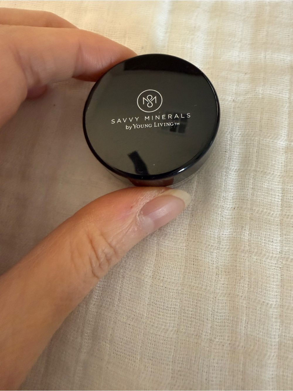 New Savvy Minerals by Young Living - Eyeshadow Color -Determined
